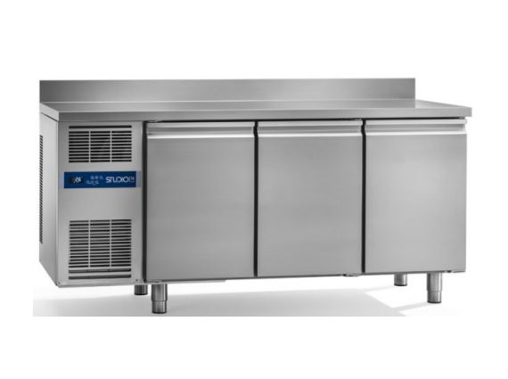 Tavolo refrigerato Daiquiri Top Line 3 porte con alzatina 0/+ 8° h.660.